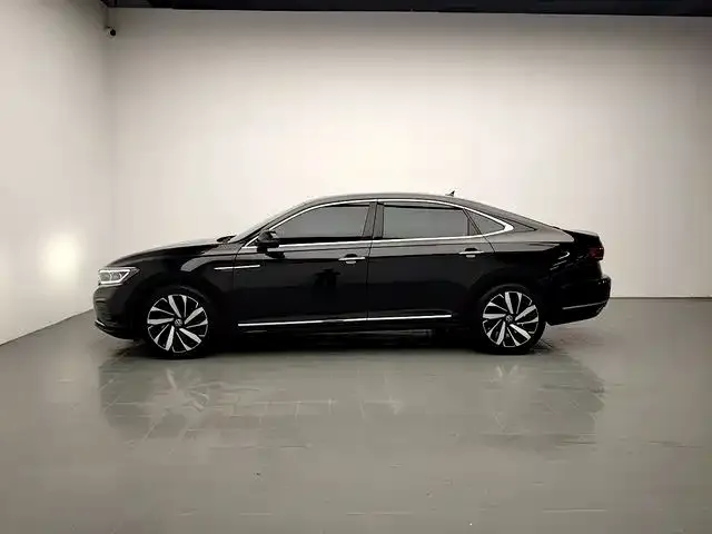 Volkswagen Passat — фото 7
