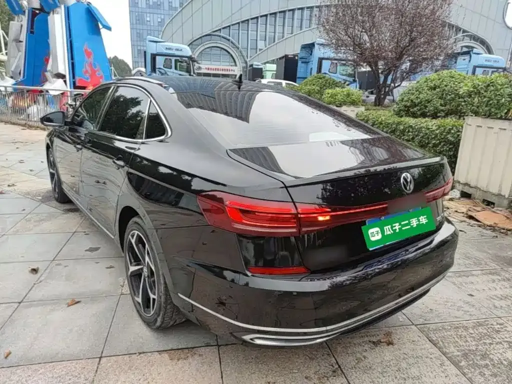 Volkswagen Passat — фото 2