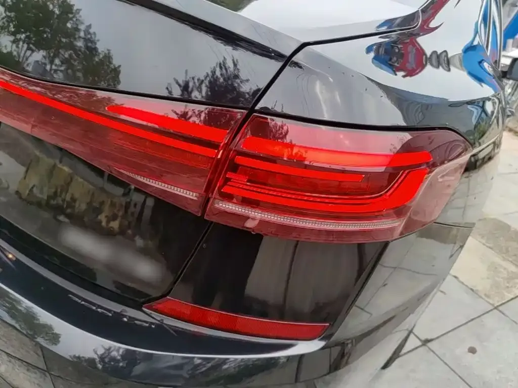 Volkswagen Passat — фото 4