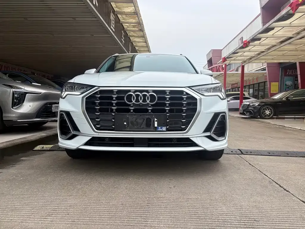 Audi Q3 — фото 3