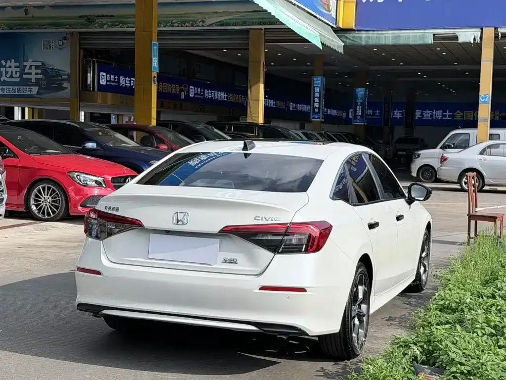 Honda Civic — фото 6