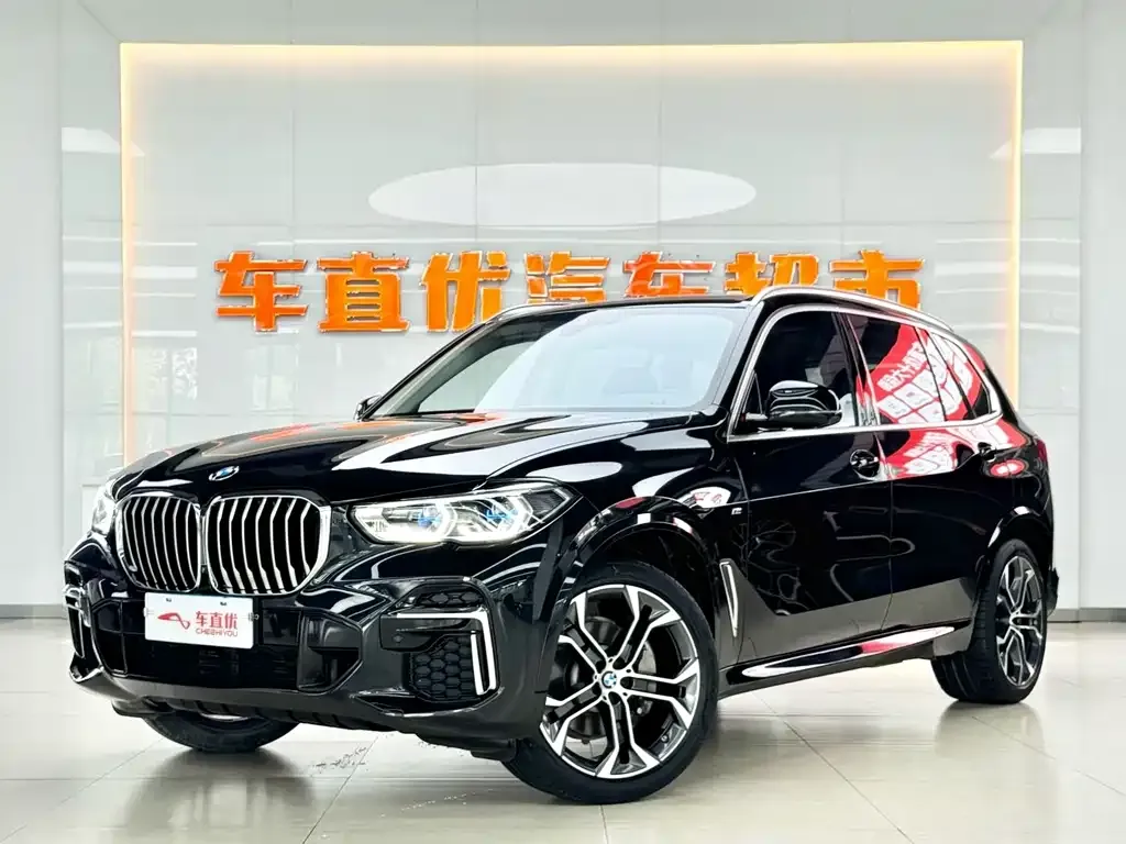 BMW X5 — фото 1