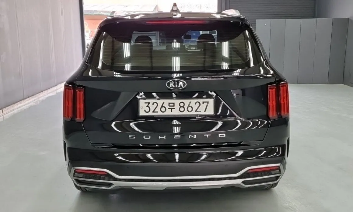 Kia Sorento — фото 9