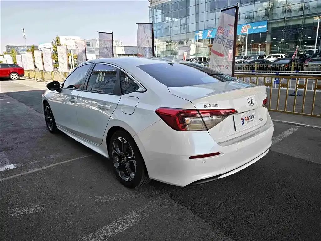 Honda Civic — фото 5