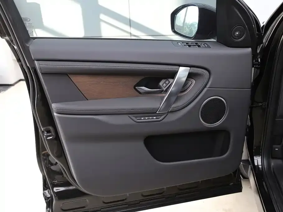 Land Rover Discovery Sport — фото 9