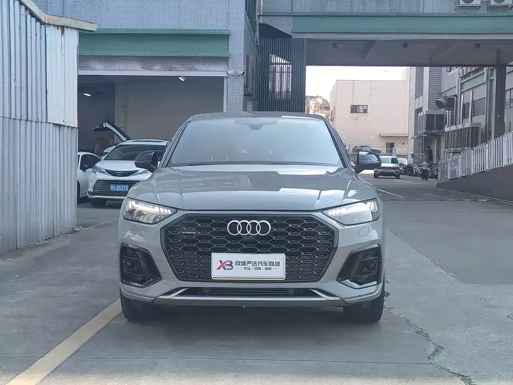 Audi Q5L Sportback — фото 4