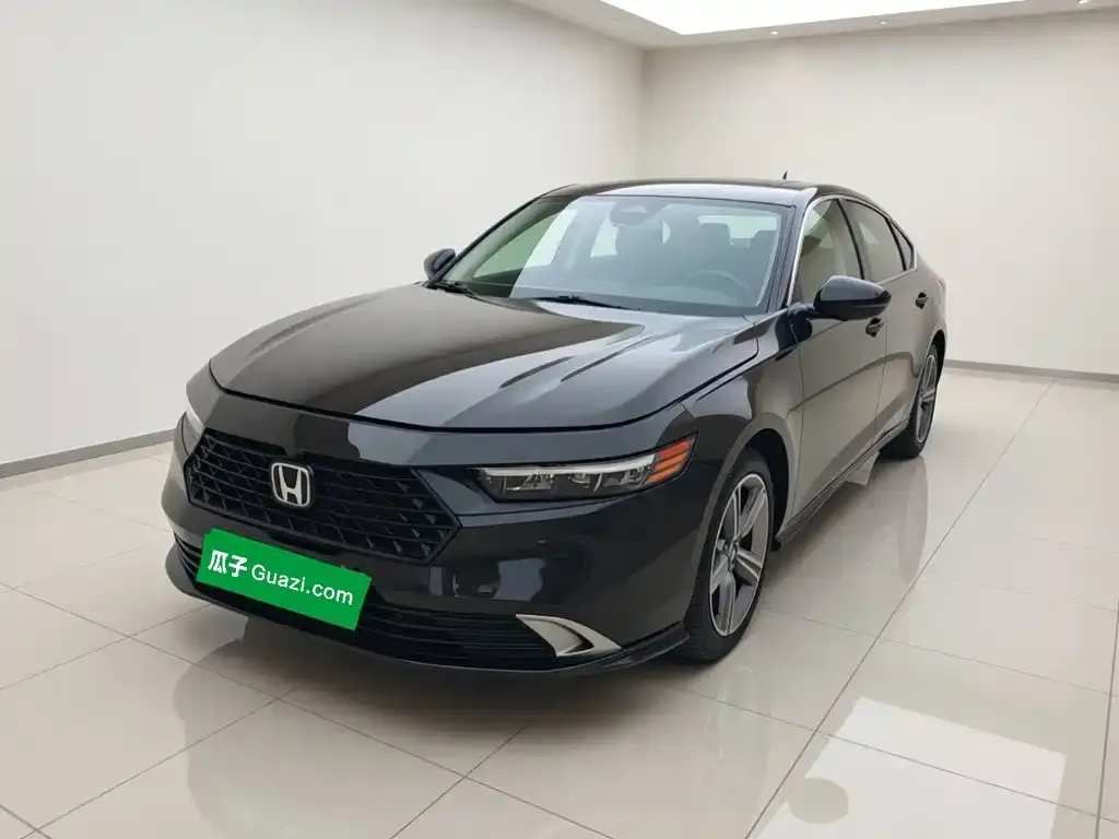 Honda Accord — фото 1