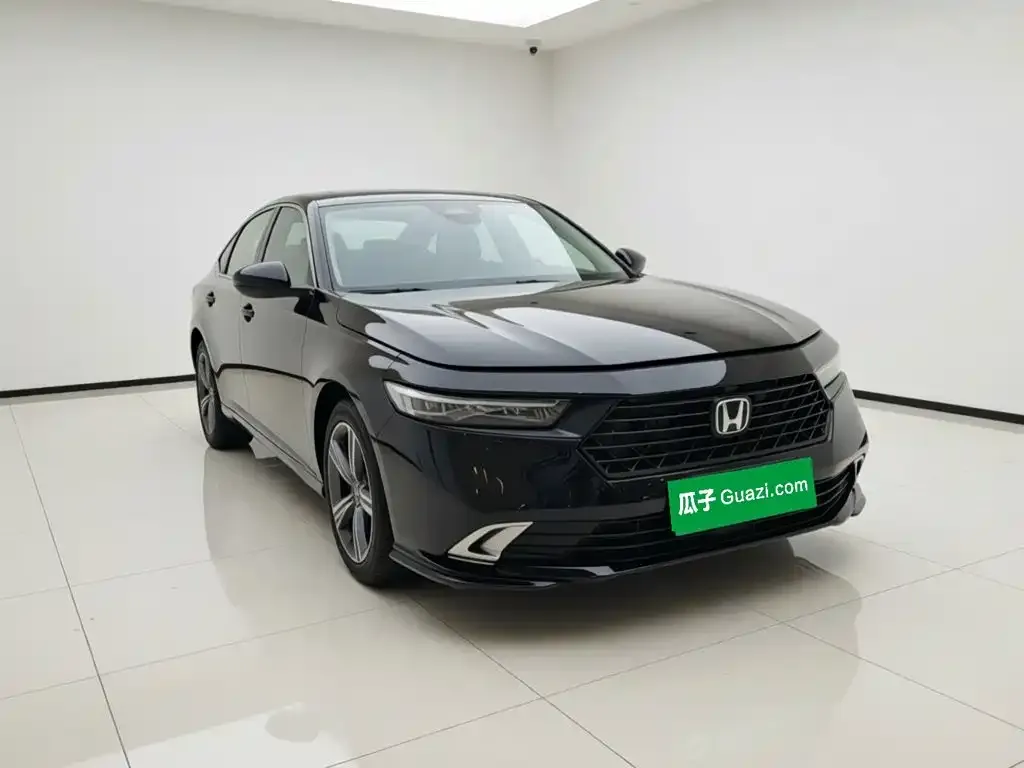 Honda Accord — фото 8