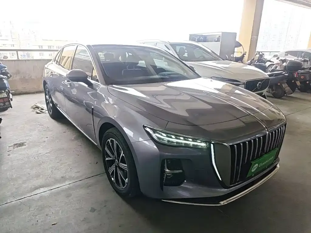 Hongqi H5 PHEV — фото 10