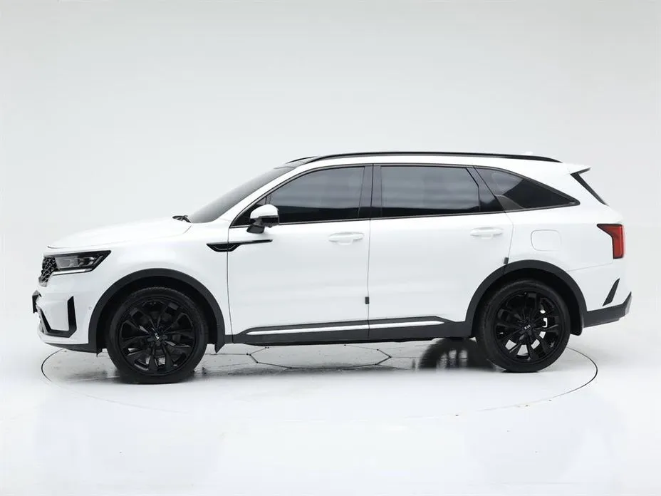 Kia Sorento — фото 4