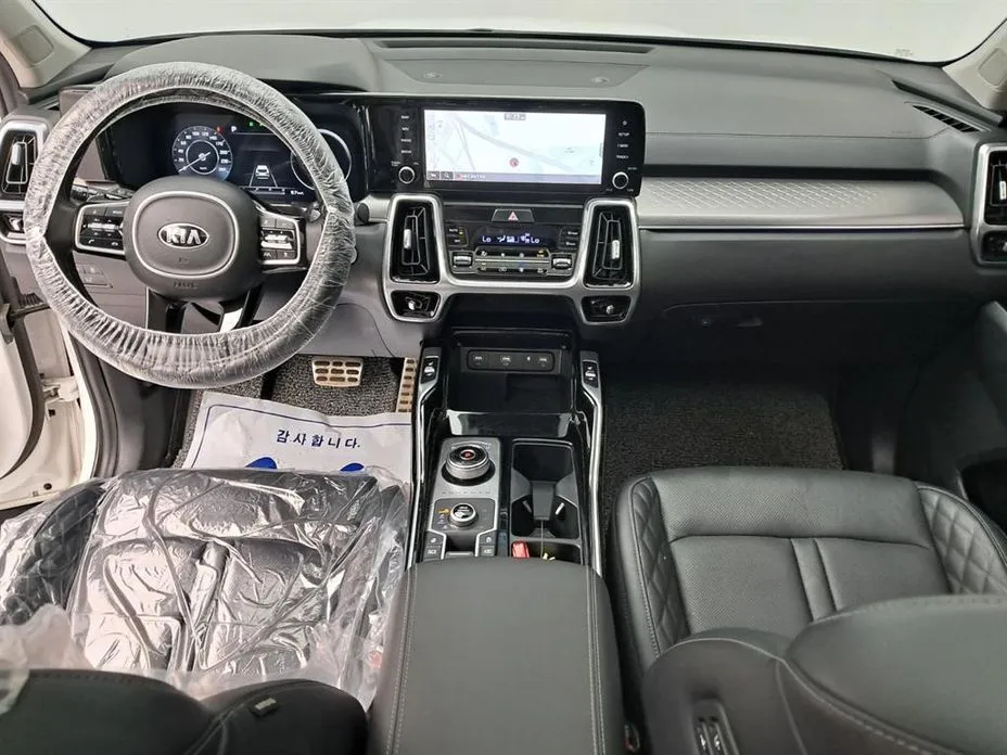 Kia Sorento — фото 8