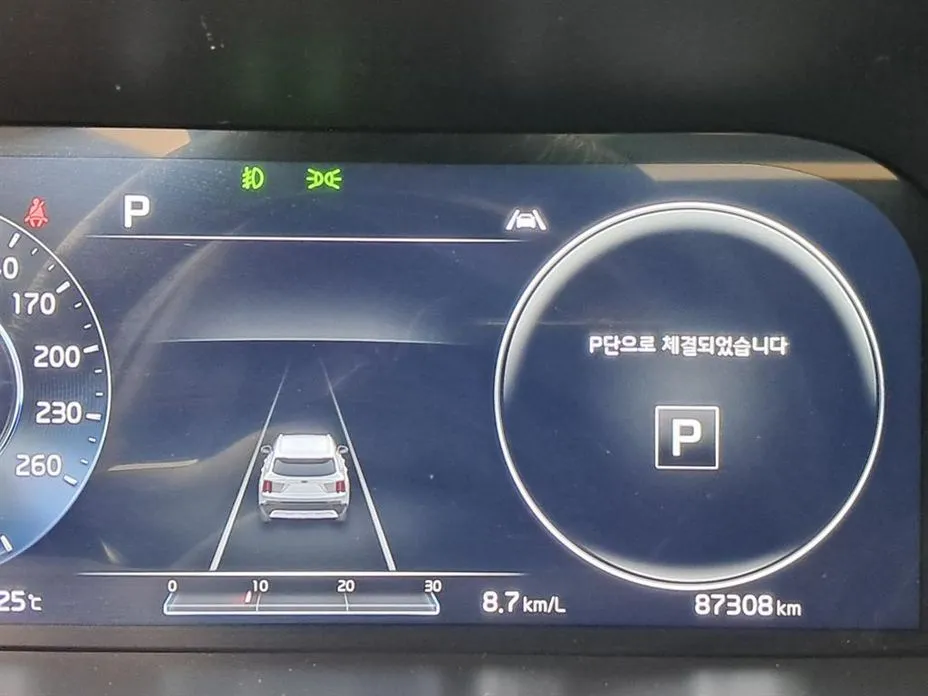 Kia Sorento — фото 6