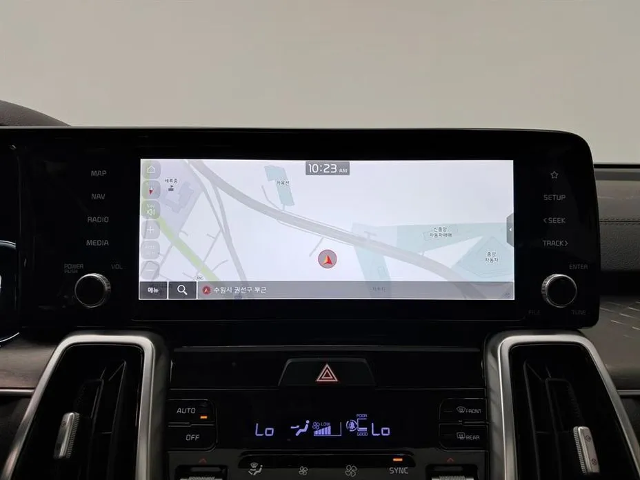 Kia Sorento — фото 10