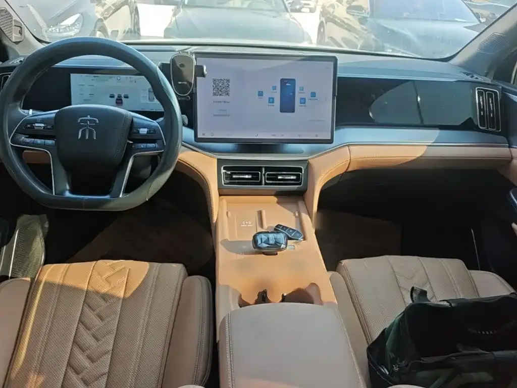 BYD L DM-i — фото 2