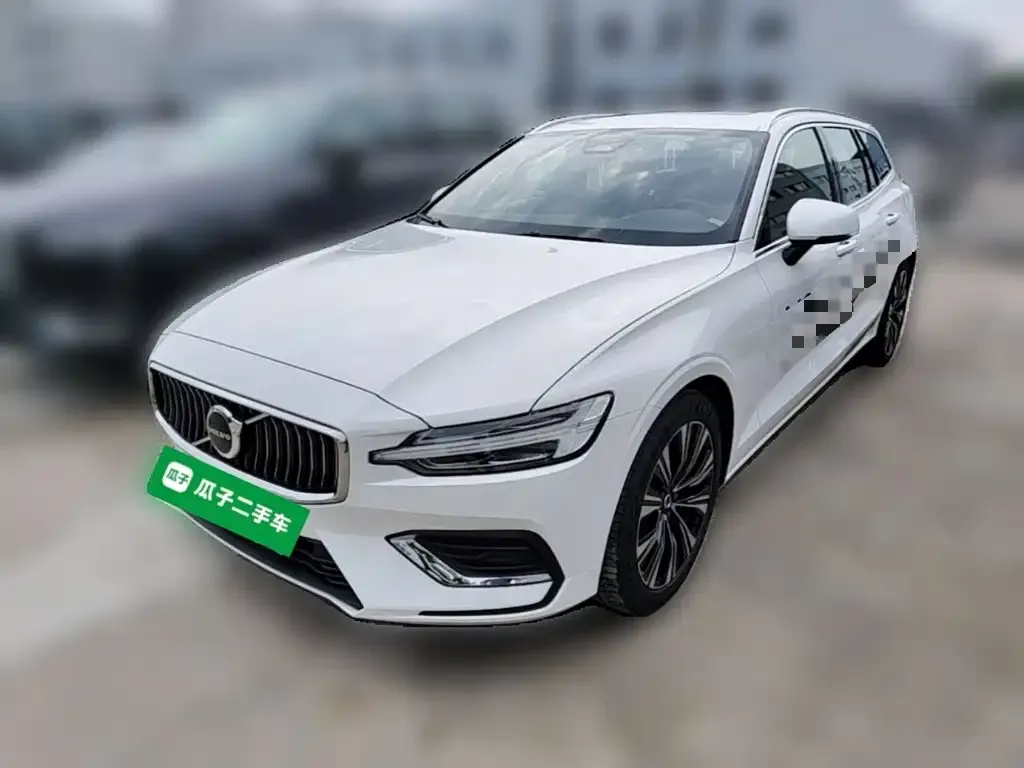 Volvo V60 — фото 1