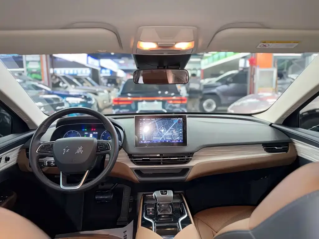 Hongqi E-QM5 — фото 10