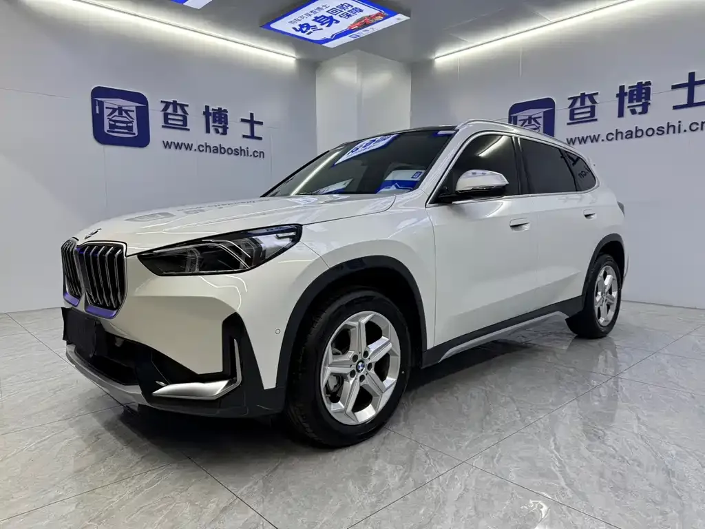 BMW X1 — фото 1