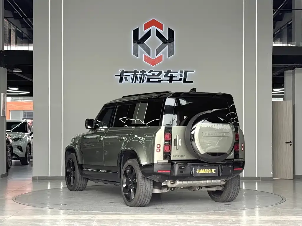 Land Rover Defender — фото 2