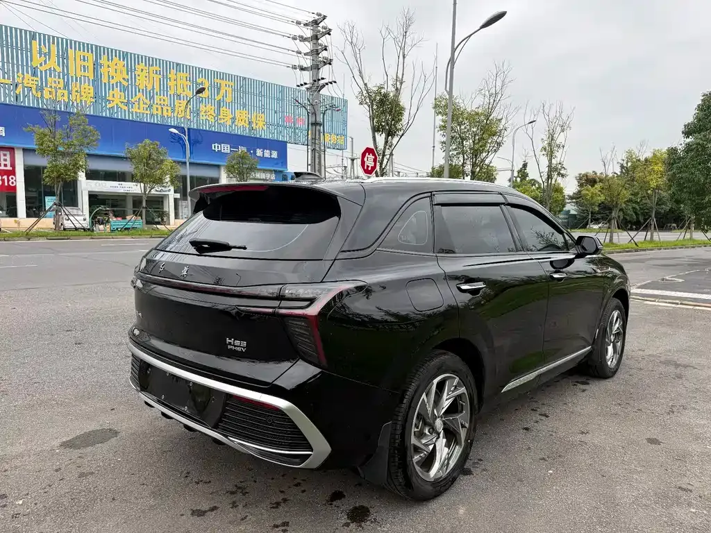 Hongqi HS3 PHEV — фото 9