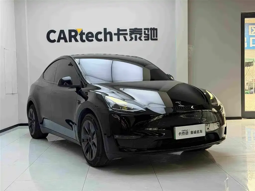 Tesla Model Y — фото 7