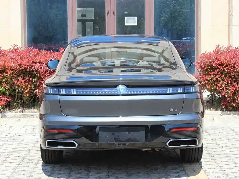 Changan Eado — фото 10