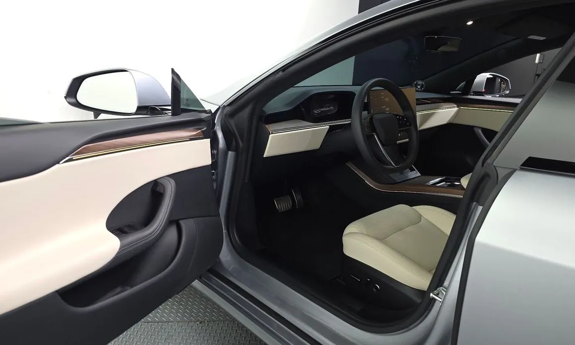 Tesla Model S — фото 6