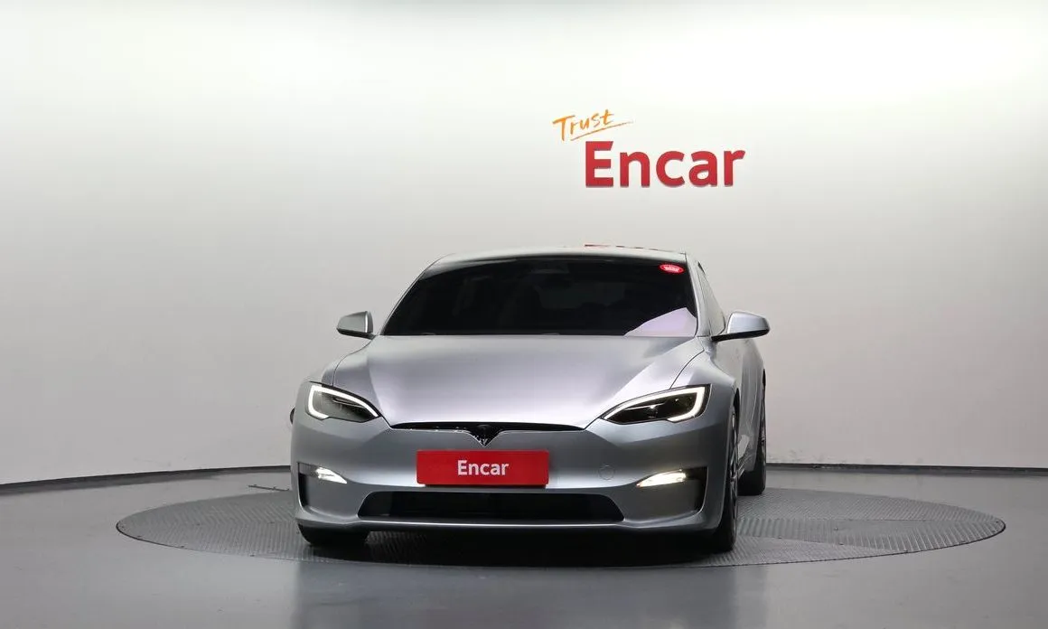 Tesla Model S — фото 4