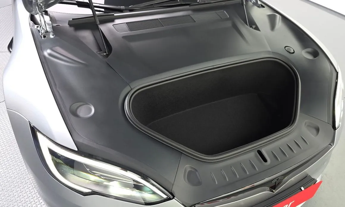 Tesla Model S — фото 10