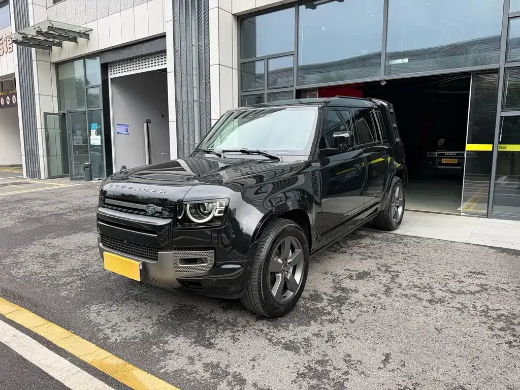 Land Rover Defender — фото 1