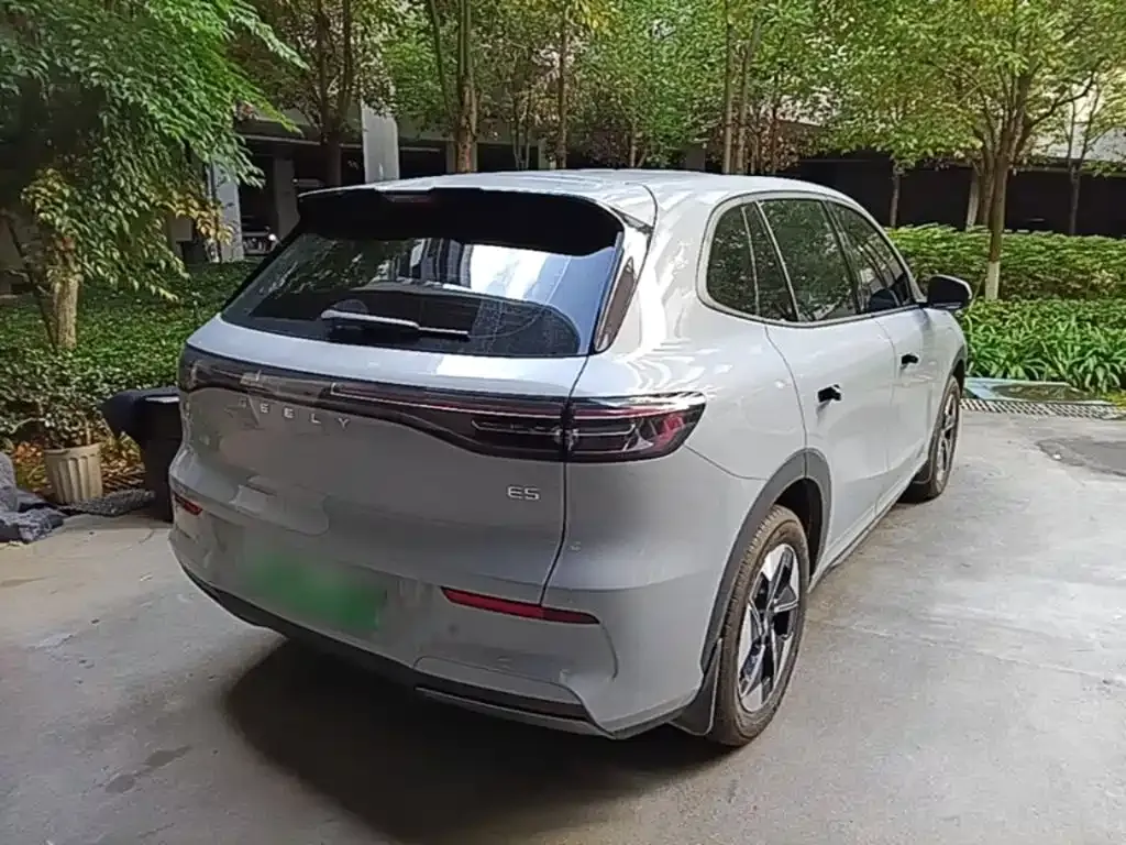 Geely Galaxy E5 — фото 1