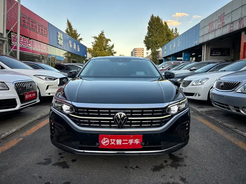 Volkswagen Passat — фото 7