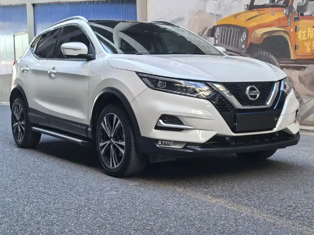 Nissan Qashqai — фото 10