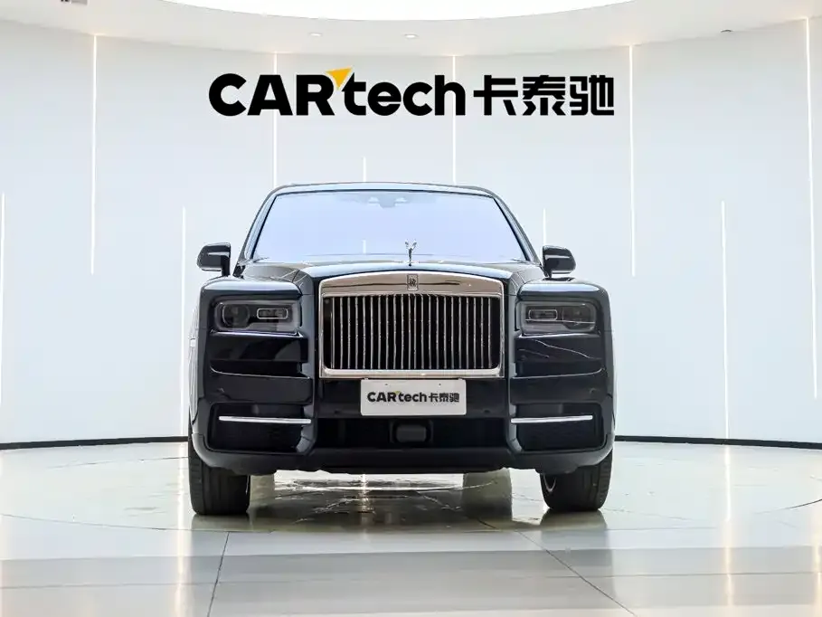 Rolls-Royce Cullinan — фото 1