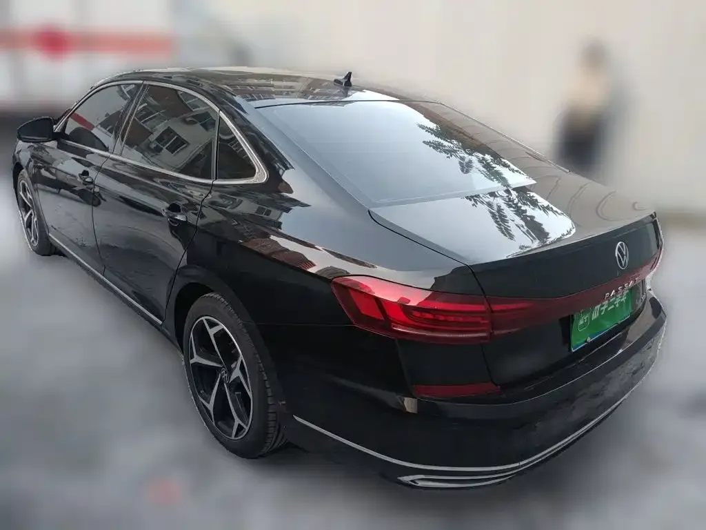 Volkswagen Passat — фото 8