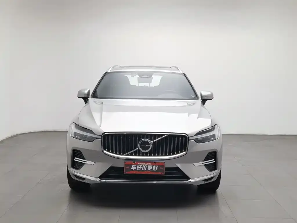 Volvo XC60 — фото 6