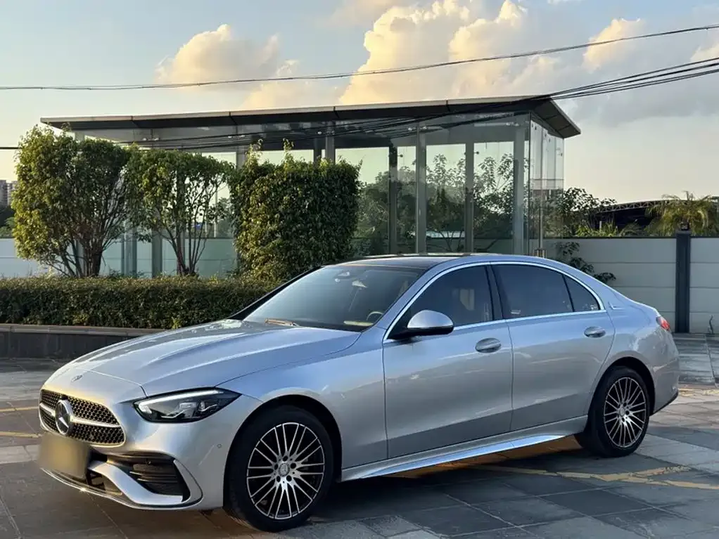 Mercedes-Benz C-Class — фото 1