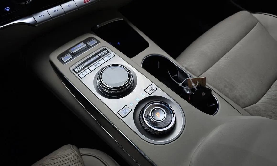 Genesis GV70 — фото 4