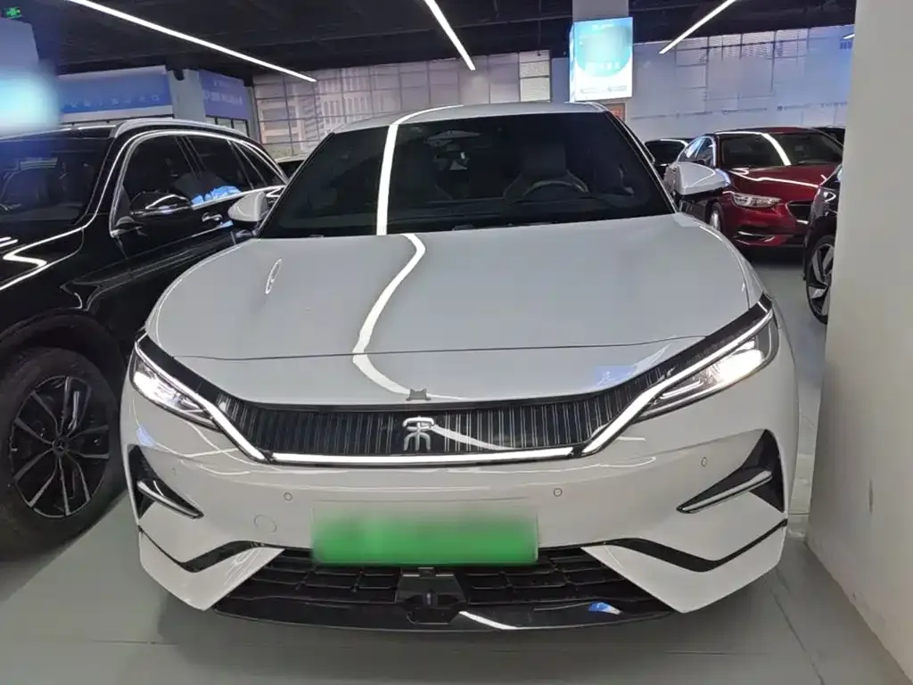 BYD L EV — фото 4