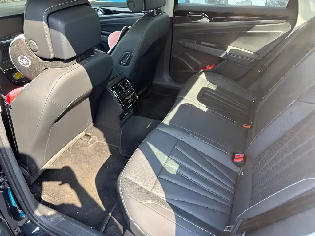 Volkswagen Passat — фото 3