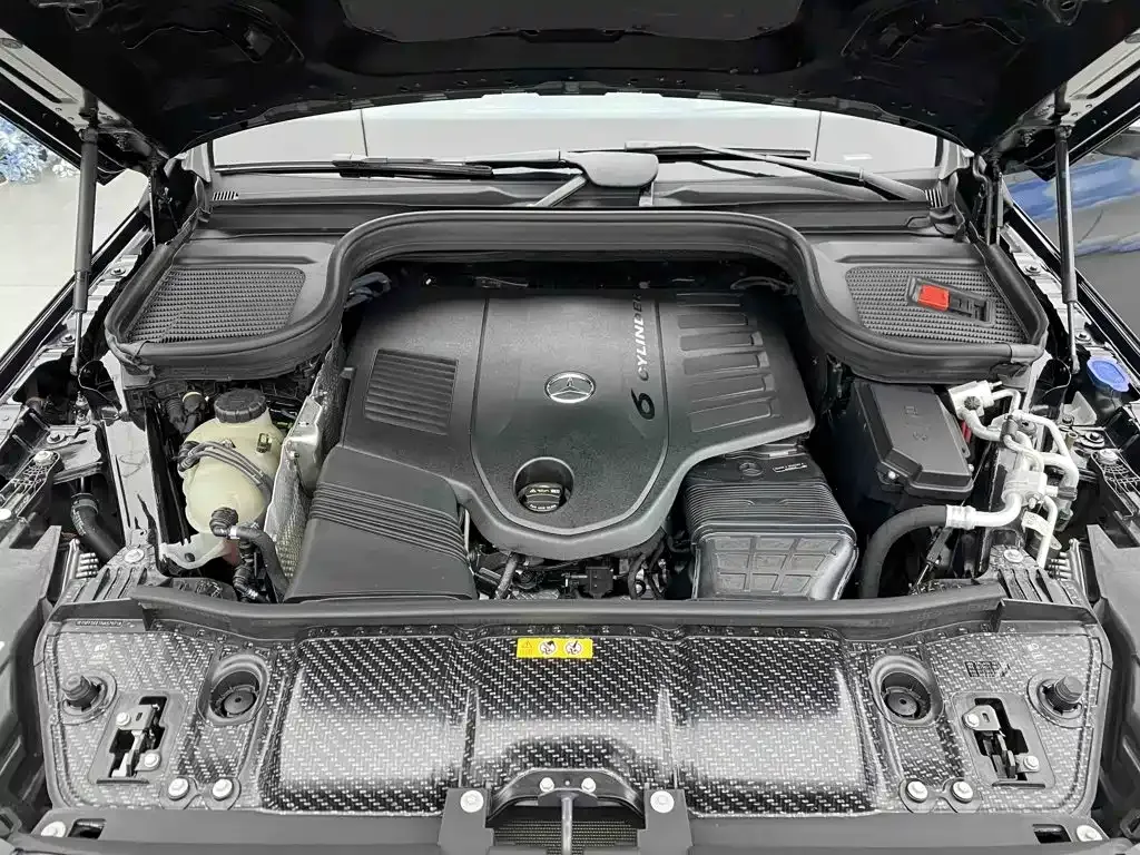 Mercedes-Benz GLS — фото 10