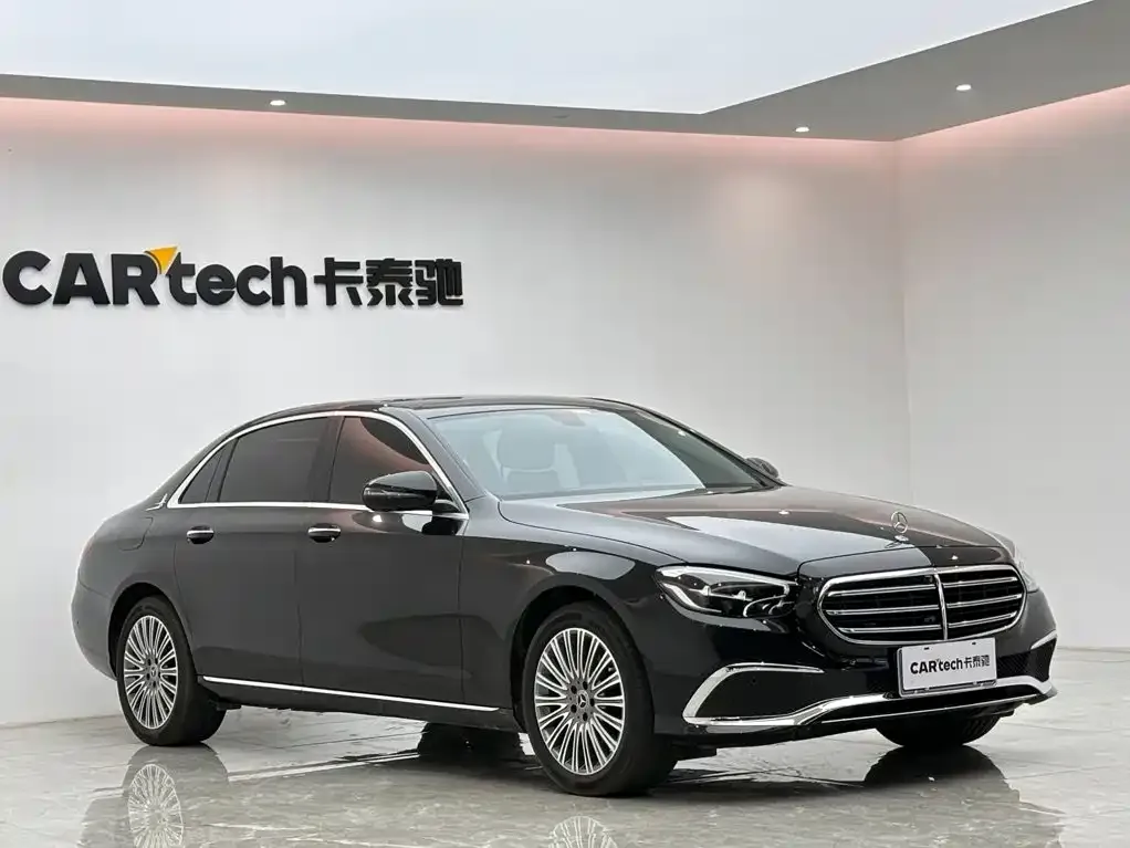 Mercedes-Benz E-Class — фото 4