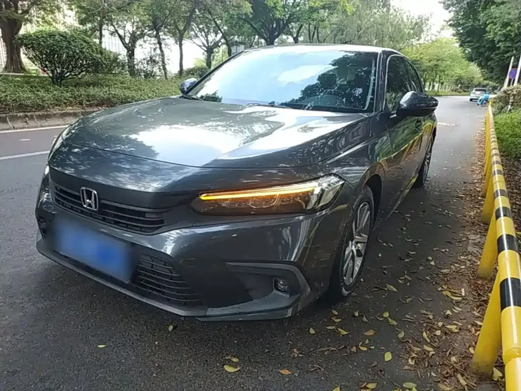 Honda Civic — фото 1