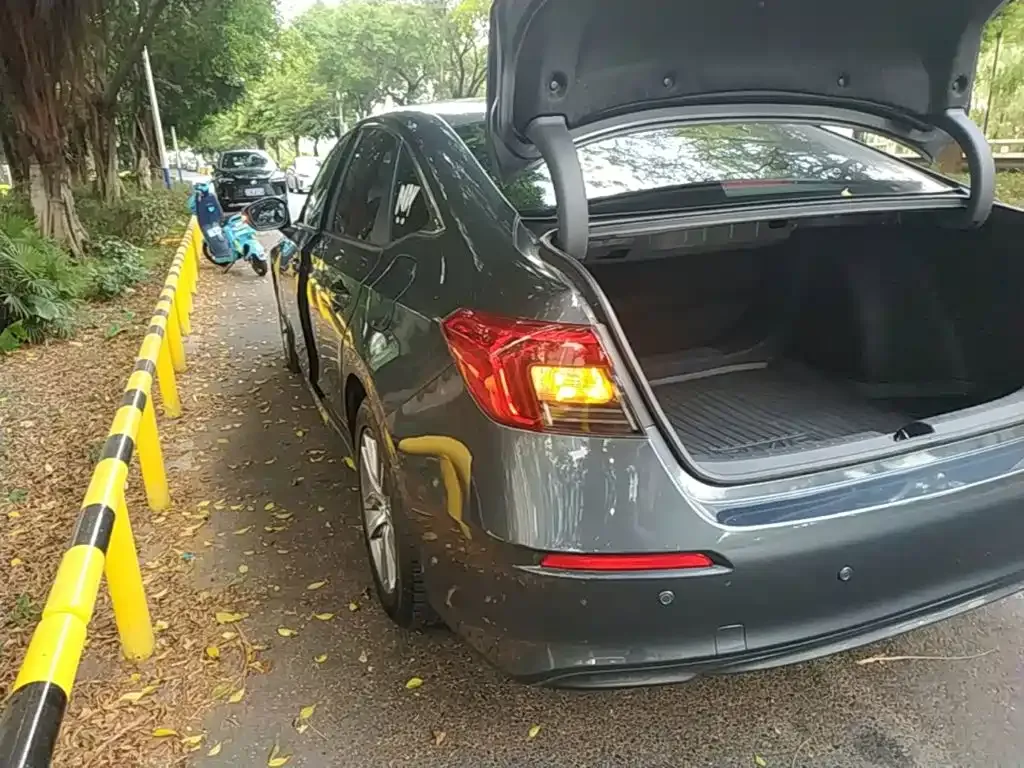 Honda Civic — фото 8