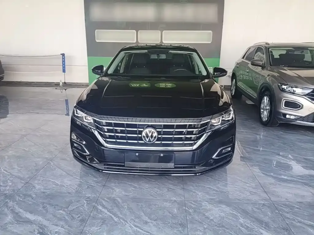 Volkswagen Passat — фото 8