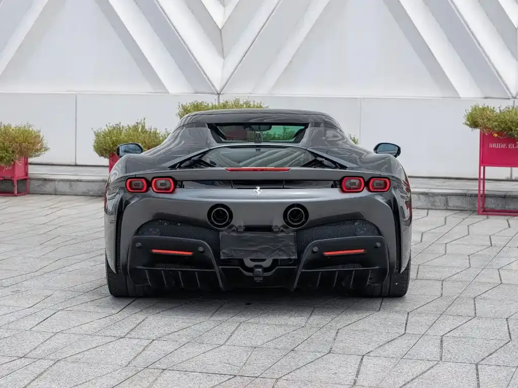 Ferrari SF90 — фото 2