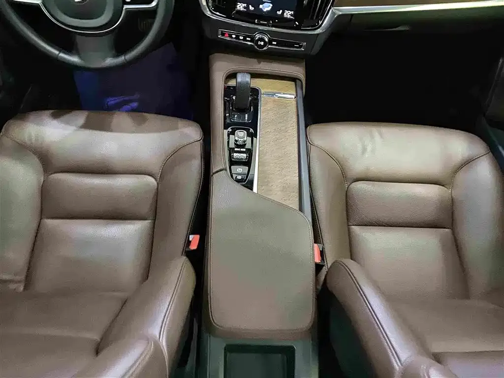 Volvo S90 — фото 10