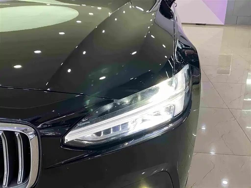 Volvo S90 — фото 3