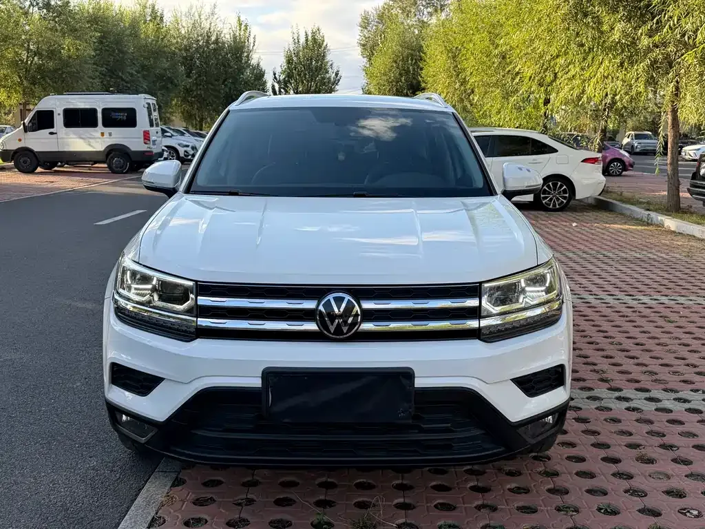 Volkswagen Tharu — фото 4