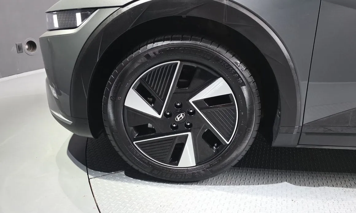 Hyundai Ioniq5 — фото 9