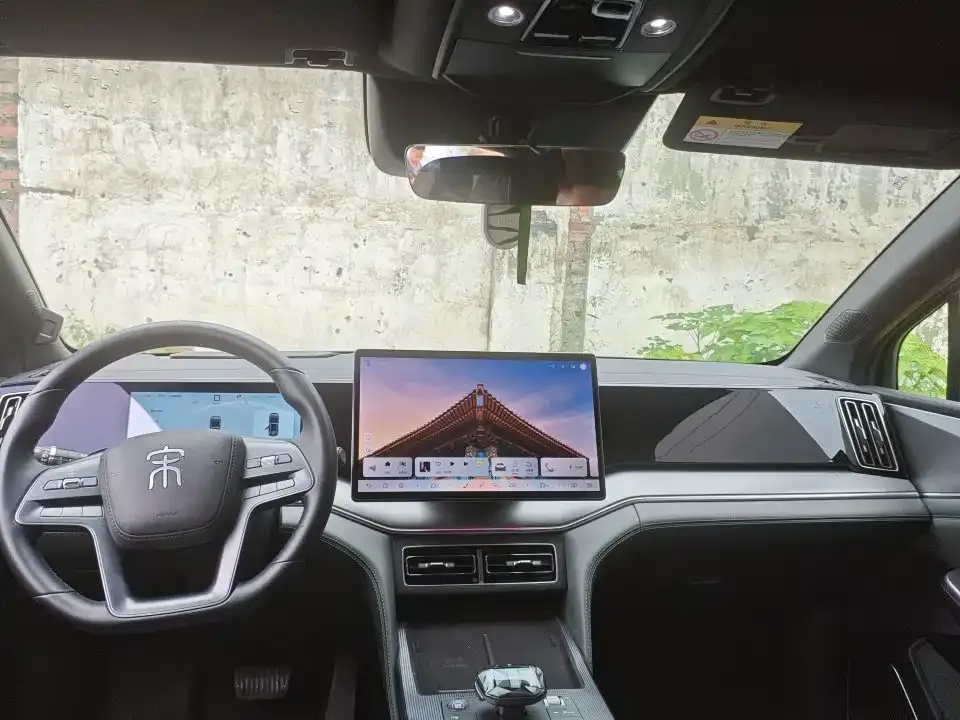 BYD L DM-i — фото 6